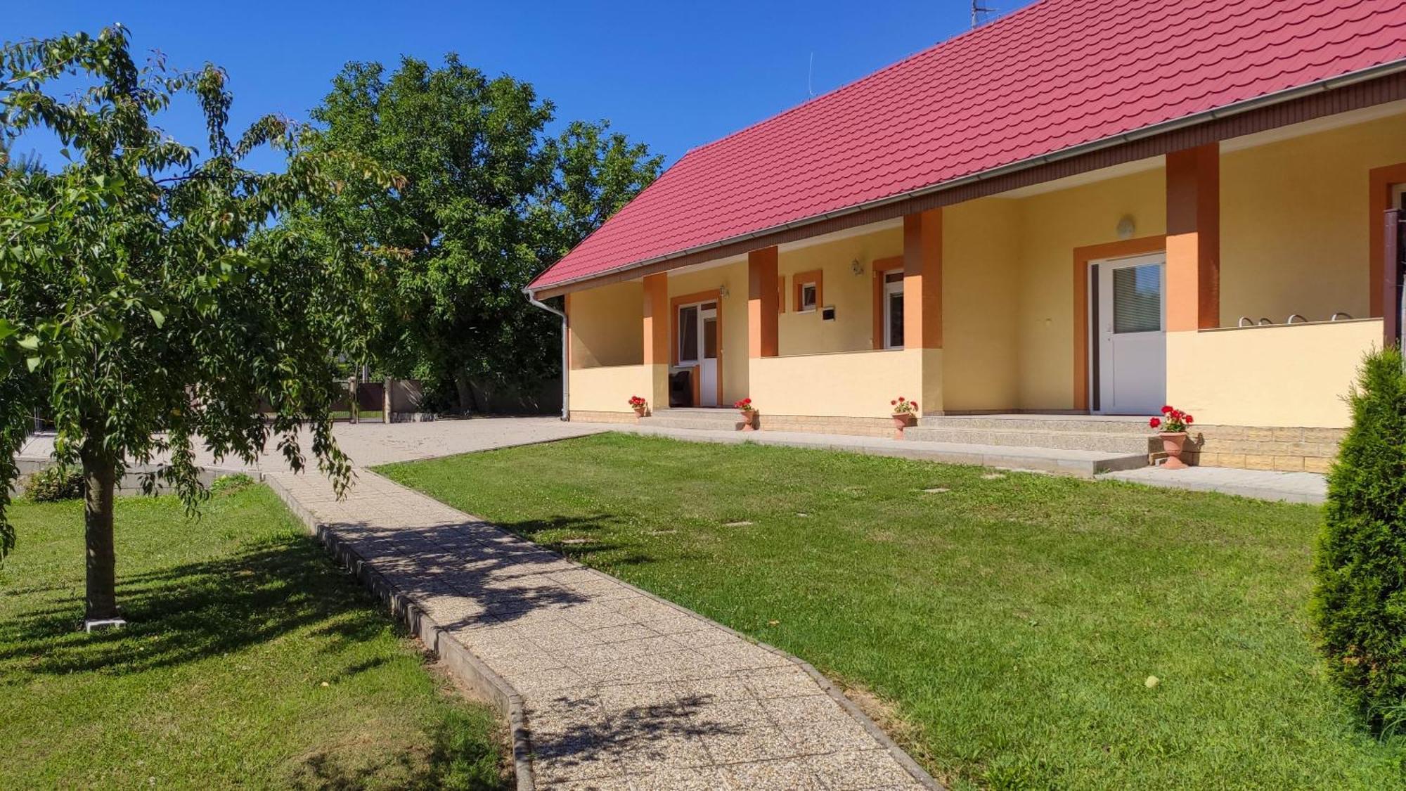 Ubytovanie Liska Radava Екстериор снимка